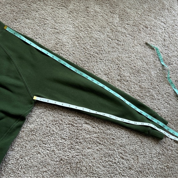 Fabletics Go-To Crewneck Olive Green Fleece Pullover Sweatshirt Size Small - Picture 10 of 10